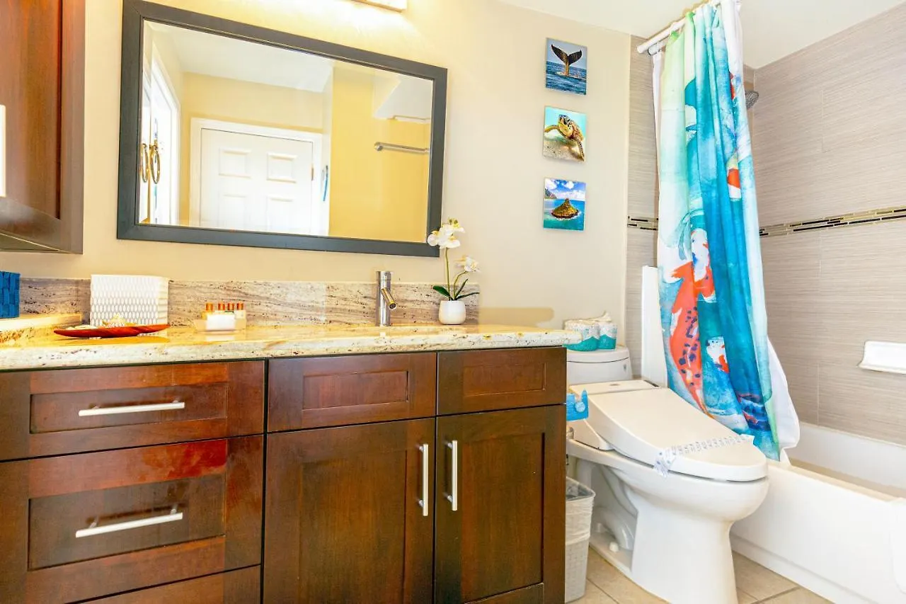 Deluxe Living In Waikiki - Ocean View Condo With Parking Honolulu