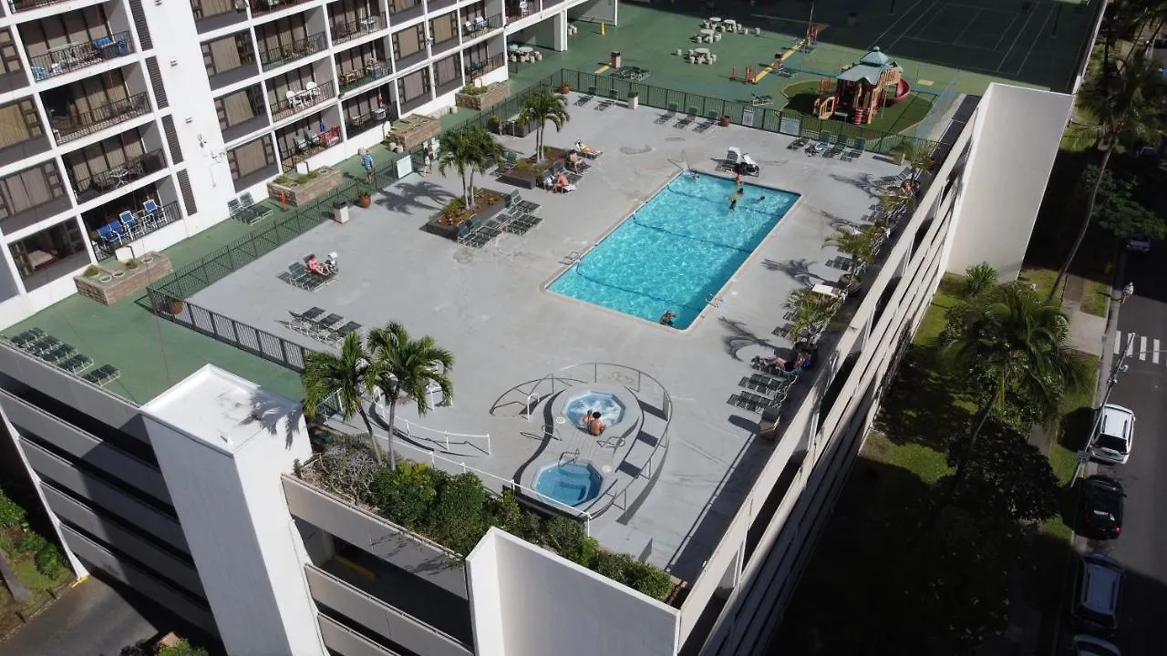 Deluxe Living In Waikiki - Ocean View Condo With Parking Honolulu
